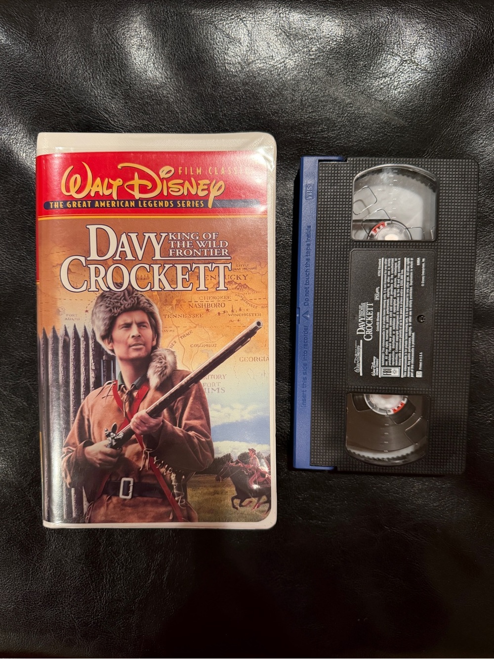 🩷 Walt Disney Davy Crockett VHS - Red and Brown Cover